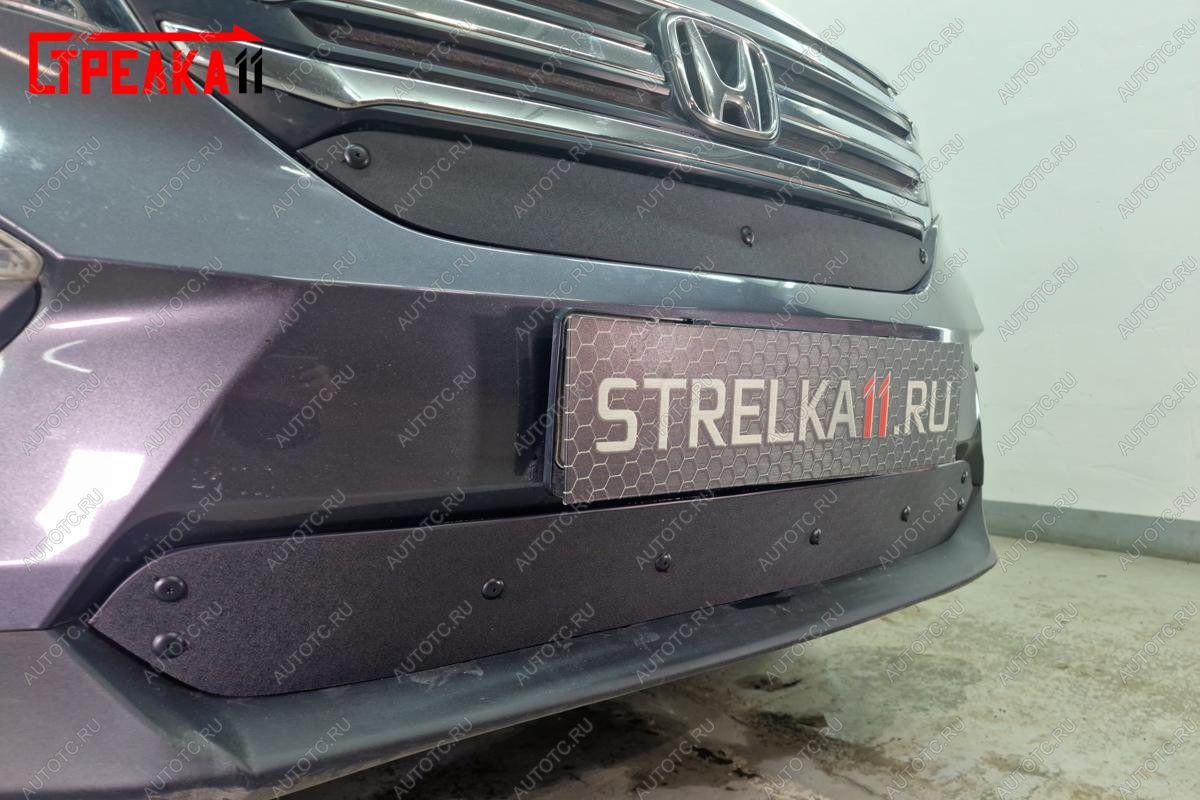 759 р. Зимняя заглушка решетки радиатора (низ) Стрелка11  Honda Pilot  YF6 (2016-2019) дорестайлинг (черная)  с доставкой в г. Керчь