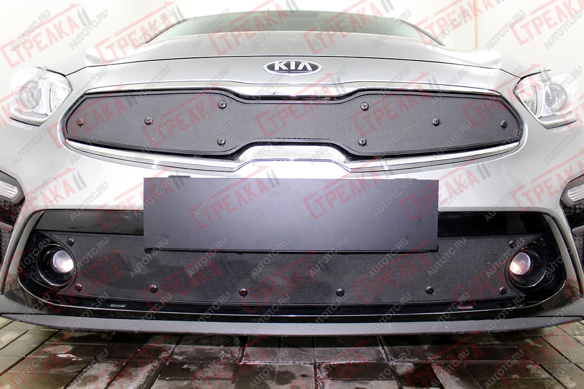 759 р. Зимняя заглушка решетки радиатора (низ) Стрелка11 KIA Cerato 4 BD дорестайлинг, хэтчбэк (2018-2021) (черная)  с доставкой в г. Керчь