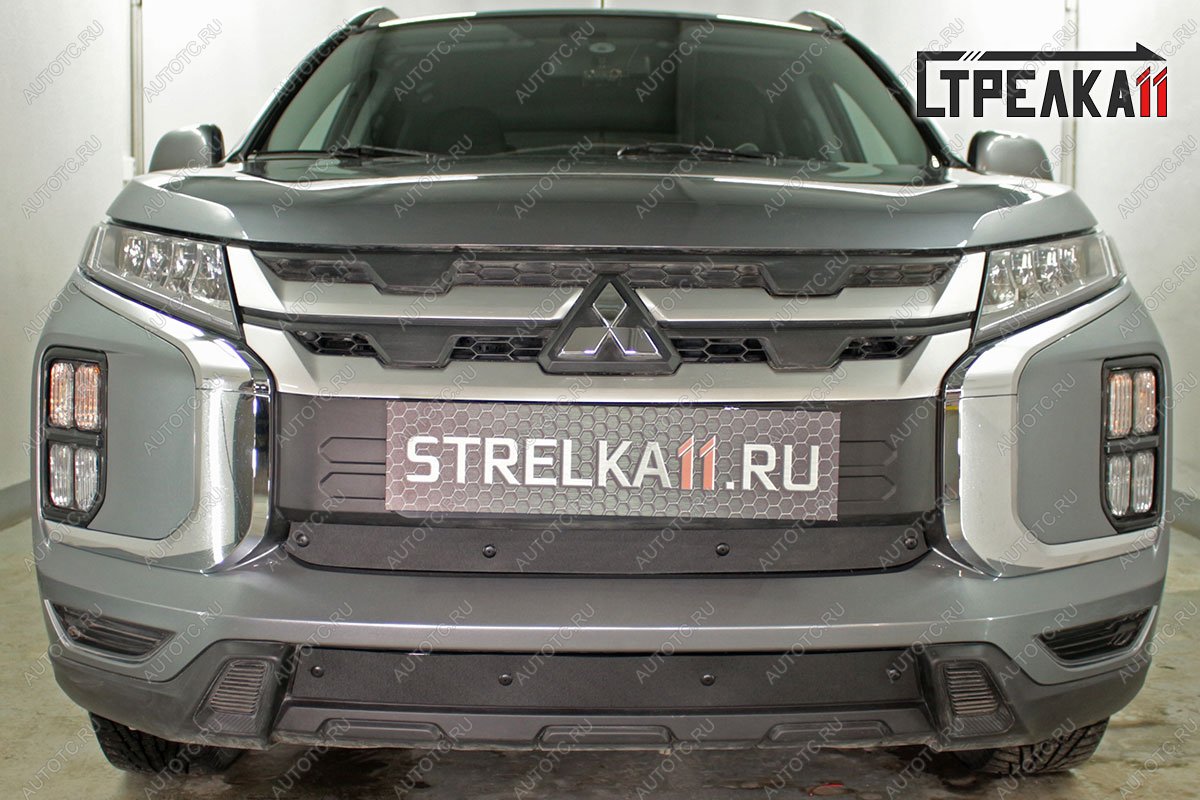 759 р. Зимняя заглушка решетки радиатора (середина) Стрелка11 Mitsubishi ASX 3-ий рестайлинг (2019-2025) (черная)  с доставкой в г. Керчь