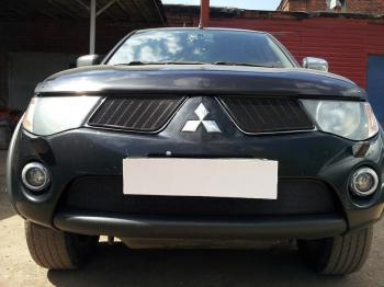 759 р. Зимняя заглушка решетки радиатора (низ) Стрелка11 Mitsubishi Pajero Sport PB дорестайлинг (2008-2013) (черная)  с доставкой в г. Керчь. Увеличить фотографию 2