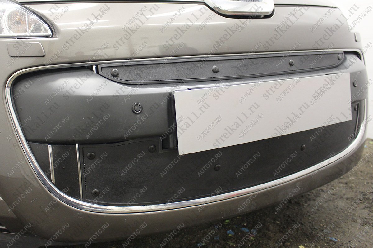 759 р. Зимняя заглушка решетки радиатора (низ) Стрелка11 Peugeot 4007 (2007-2012) (черная)  с доставкой в г. Керчь