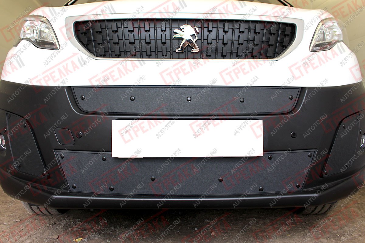 759 р. Зимняя заглушка решетки радиатора (низ) Стрелка11  Peugeot Expert  K0 (2016-2024) цельнометаллический фургон дорестайлинг (черная)  с доставкой в г. Керчь