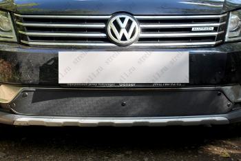 Зимняя заглушка решетки радиатора (AllTrack) Стрелка11 Volkswagen Passat B7 седан (2010-2015) (черная)