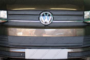 Зимняя заглушка решетки радиатора (верх 4 части) (TrendLine) Стрелка11 Volkswagen Transporter T6 дорестайлинг (2015-2019) (черная)