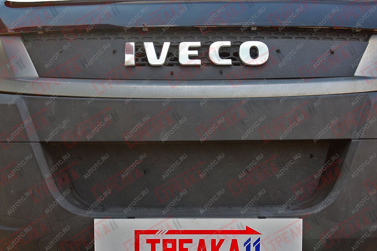 1 489 р. Зимняя защита на стяжке (низ) Стрелка11  Iveco Daily (2006-2011) (черная)  с доставкой в г. Керчь