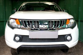 3 899 р. Защита радиатора низ Стрелка11 PREMIUM Mitsubishi L200 5 KK,KL дорестайлинг (2015-2019) (черная)  с доставкой в г. Керчь. Увеличить фотографию 2