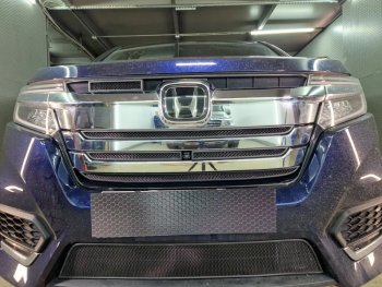 Защитная сетка в бампер (низ, ячейка 3х7 мм) Alfeco Стандарт Honda StepWagon  5 RP1,RP2, RP3, RP4, RP5 (2017-2022)  минивэн рестайлинг (Чёрная)