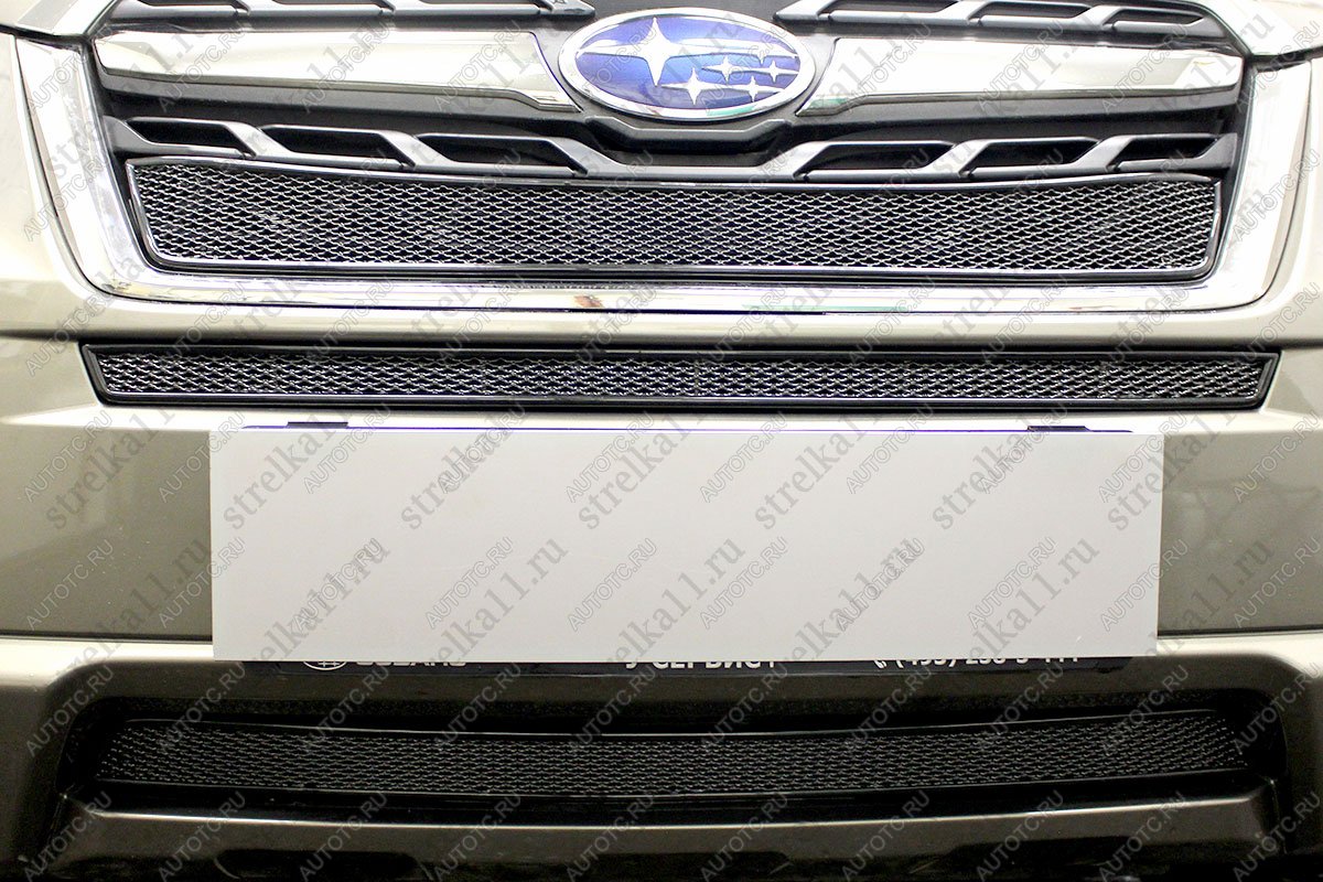 3 899 р. Защита радиатора(верх) Стрелка11 PREMIUM Subaru Forester SJ рестайлинг (2016-2019) (черная)  с доставкой в г. Керчь