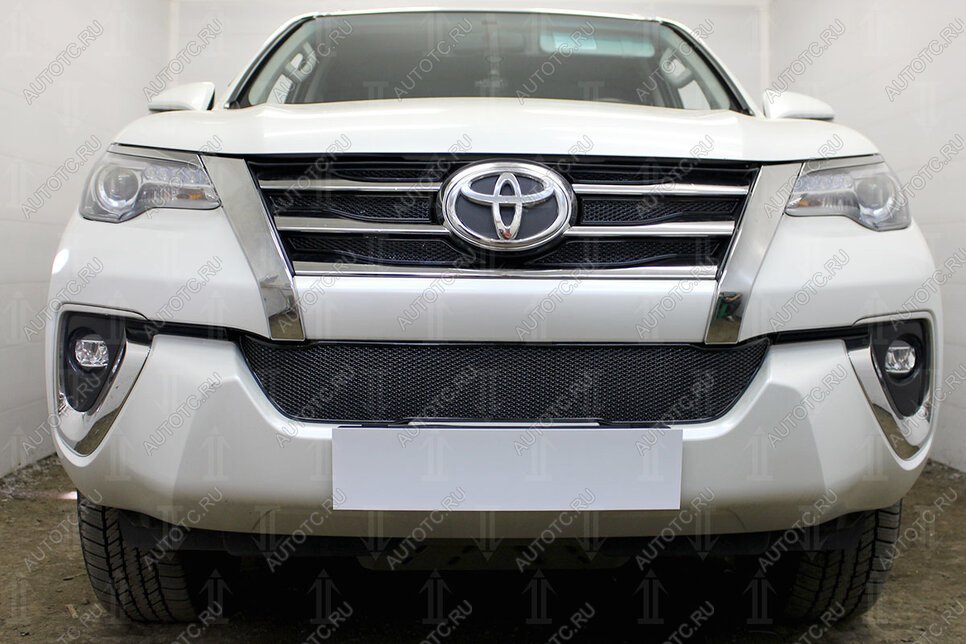 4 499 р. Защита радиатора (низ) (Black Onyx) Стрелка11 PREMIUM Toyota Fortuner AN160 рестайлинг (2020-2025) (черная)  с доставкой в г. Керчь