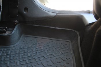 1 459 р. Накладки на ковролин АртФорм Renault Duster HS дорестайлинг (2010-2015) (Задние)  с доставкой в г. Керчь. Увеличить фотографию 2