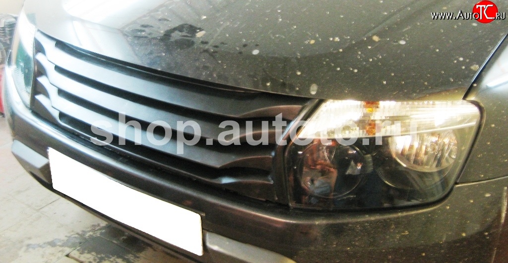 3 199 р. Решётка радиатора MT Renault Duster HS дорестайлинг (2010-2015) (Неокрашенная)  с доставкой в г. Керчь
