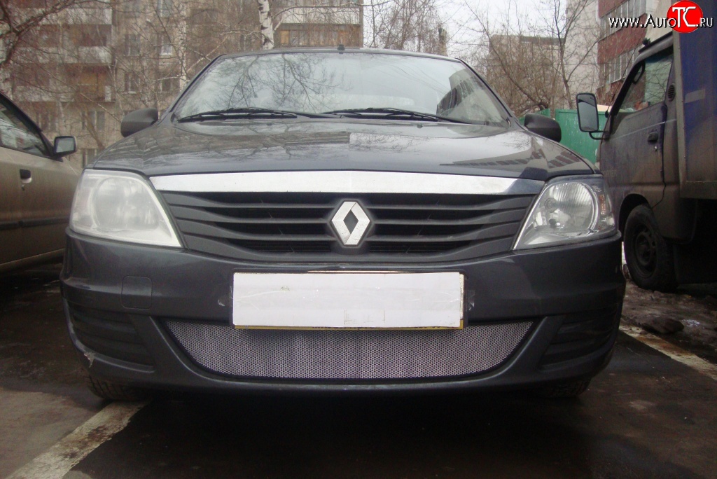 1 899 р. Сетка на бампер Russtal (хром) Renault Logan 1 рестайлинг (2010-2016)  с доставкой в г. Керчь