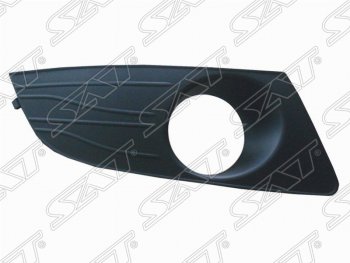 Правая рамка противотуманной фары SAT Renault Logan  1 (2010-2016) рестайлинг