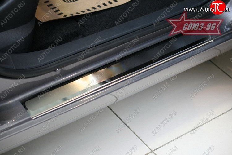 2 474 р. Накладки на внутренние пороги Souz-96  Renault Megane  седан (2002-2006)  дорестайлинг  с доставкой в г. Керчь