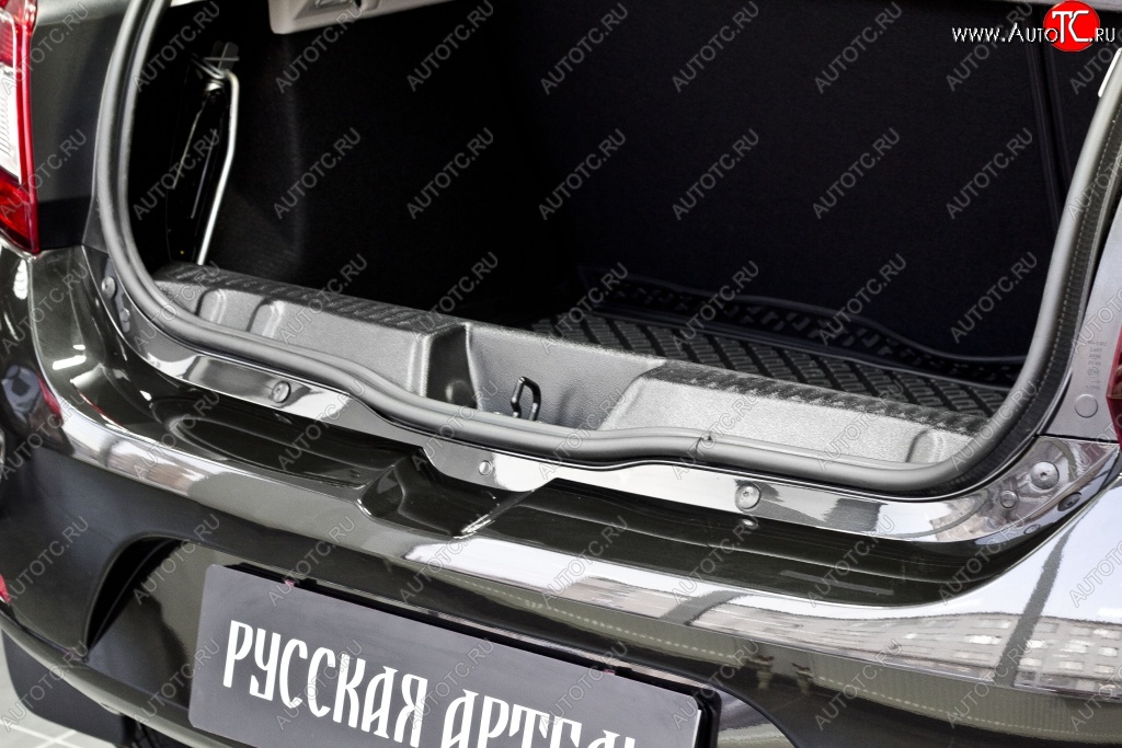 1 429 р. Пластиковый порожек в багажник автомобиля RA  Renault Sandero  (B8) (2014-2018) дорестайлинг  с доставкой в г. Керчь