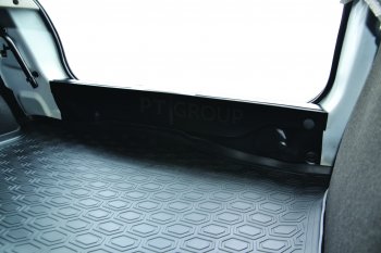 1 189 р. Накладки в проем багажника Petroil Tuning  Renault Sandero  (B8) (2014-2025) дорестайлинг, рестайлинг  с доставкой в г. Керчь. Увеличить фотографию 3