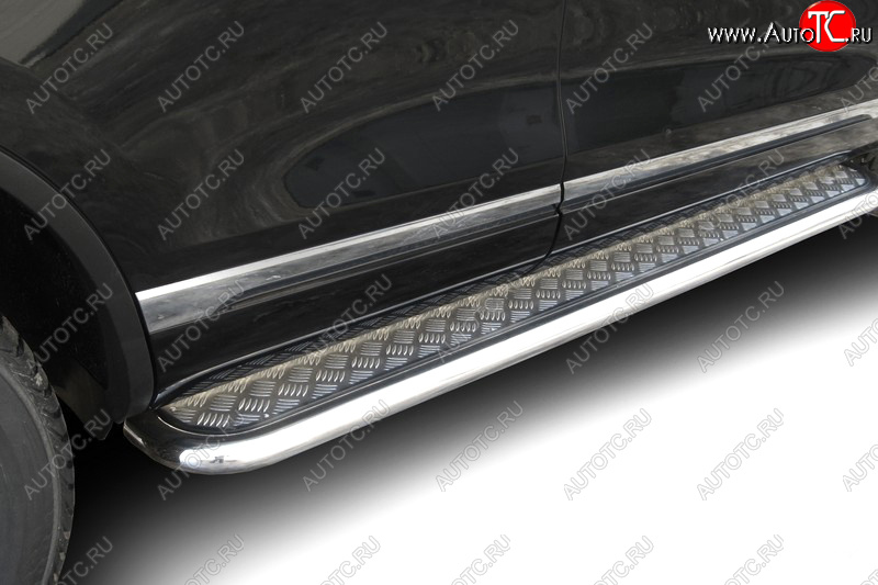 37 599 р. Защита порогов с подножкой (усиленная диаметр 57) Arbori Volkswagen Touareg NF дорестайлинг (2010-2014)  с доставкой в г. Керчь