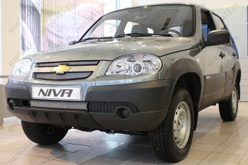 5 499 р. Защитная сетка в бампер (ячейка 3х7 мм, L/LC/GLLELE+, 3 части) Alfeco Стандарт  Chevrolet Niva  2123 (2009-2020), Лада 2123 (Нива Шевроле) (2009-2020) (Хром)  с доставкой в г. Керчь. Увеличить фотографию 2
