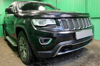 11 699 р. Защитная сетка в решетку радиатора (ячейка 4х10 мм, 7 частей, Overland, SRT8) Стрелка11 Премиум Jeep Grand Cherokee WK2 1-ый рестайлинг (2013-2018) (черная)  с доставкой в г. Керчь. Увеличить фотографию 2
