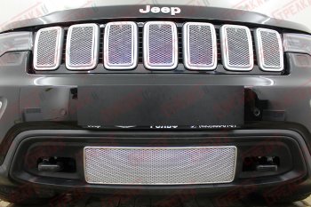 4 299 р.           Защита радиатора Jeep Grand Cherokee (WK2) IV 2018- рестайлинг (Laredo, Limited, Trailhawk) chrome низ PREMIUM  Jeep Grand Cherokee  WK2 (2017-2022) 2-ой рестайлинг (хром)  с доставкой в г. Керчь. Увеличить фотографию 2