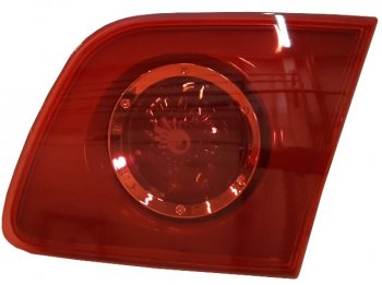 Правый фонарь задний (внутренний красный) BodyParts Mazda 3/Axela BK дорестайлинг седан (2003-2006)
