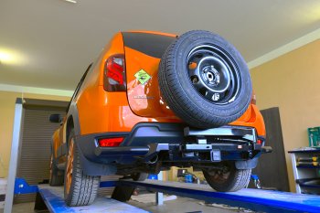 78 239 р. Бампер силовой задний РИФ Renault Duster HS рестайлинг (2015-2021) (С квадратом под фаркоп, калиткой и подсветкой номера)  с доставкой в г. Керчь. Увеличить фотографию 4