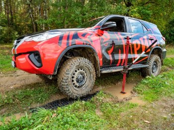 46 989 р. Защита порогов с подножкой РИФ Toyota Fortuner AN160 дорестайлинг (2015-2020)  с доставкой в г. Керчь. Увеличить фотографию 3