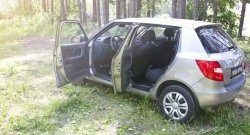 1 689 р. Накладки на порожки автомобиля RA (комплект 4 шт.)  Skoda Fabia  Mk2 (2007-2010) универсал дорестайлинг, хэтчбэк дорестайлинг  с доставкой в г. Керчь. Увеличить фотографию 2