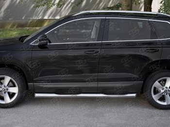 Защита порогов на SLITKOFF труба d76 с накладкой Skoda Karoq  NU7 (2017-2025) дорестайлинг, рестайлинг (защита порогов со скосами на торцах)