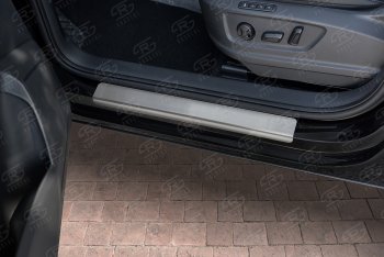 Накладки порожков салона Russtal Skoda Karoq NU7 дорестайлинг (2017-2021)