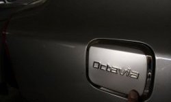 1 449 р. Накладка на лючок бензобака СТ Skoda Octavia A5 дорестайлинг универсал (2004-2008)  с доставкой в г. Керчь. Увеличить фотографию 2