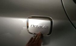 1 449 р. Накладка на лючок бензобака СТ Skoda Octavia A5 дорестайлинг универсал (2004-2008)  с доставкой в г. Керчь. Увеличить фотографию 3