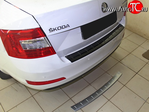 1 259 р. Накладка защитная на задний бампер Drive Skoda Octavia A7 дорестайлинг универсал (2012-2017) (Глянец под окраску, Неокрашенная)  с доставкой в г. Керчь