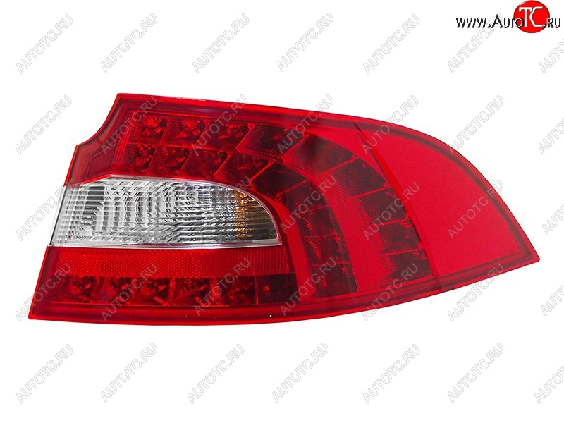6 449 р. Правый фонарь (внешний/диодный) SAT  Skoda Superb  B6 (3T) (2008-2013) лифтбэк дорестайлинг  с доставкой в г. Керчь