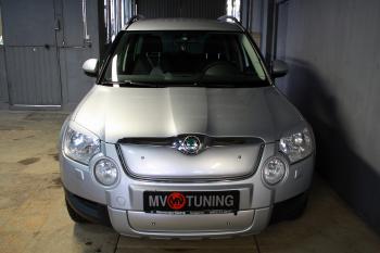2 699 р. Зимняя заглушка решётки радиатора MV-Tuning (верхняя)  Skoda Yeti (2009-2013) (Глянец под покраску, Неокрашенная)  с доставкой в г. Керчь. Увеличить фотографию 2