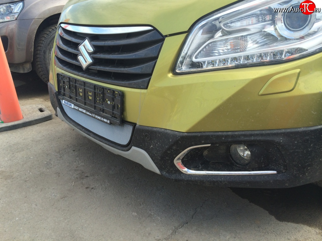 2 199 р. Сетка на бампер Russtal (хром) Suzuki SX4 JYB, JYA хэтчбэк дорестайлинг (2013-2016)  с доставкой в г. Керчь