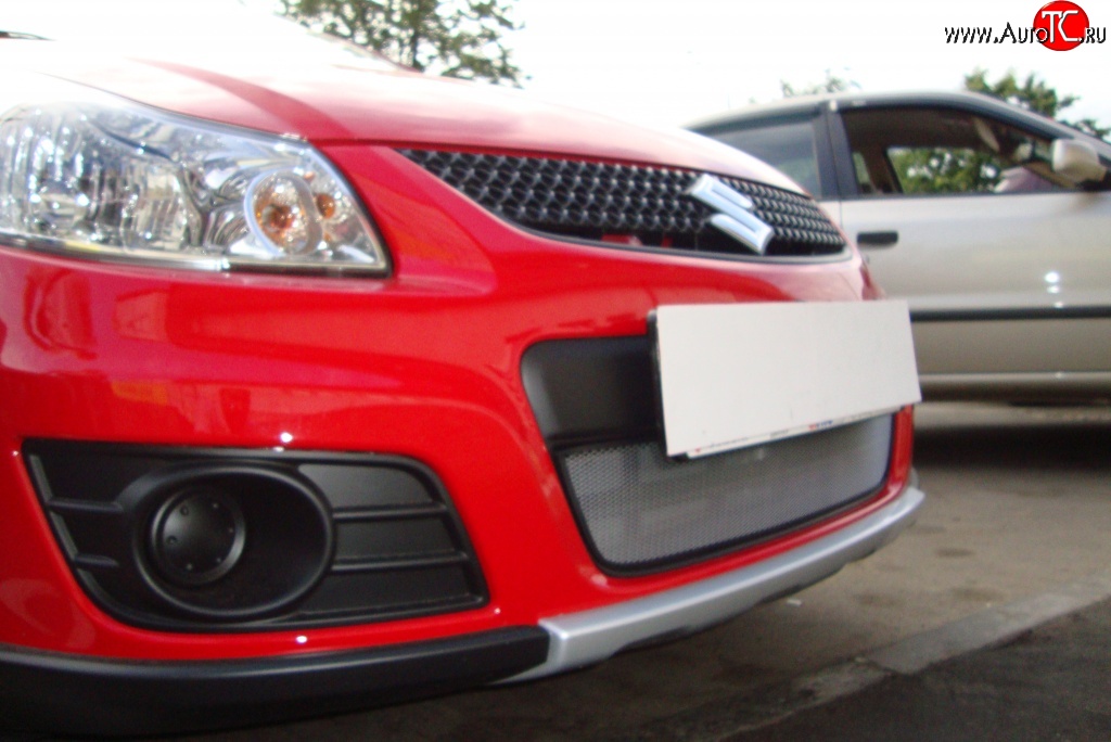 1 539 р. Сетка на бампер хетчбек (рестайлинг) Russtal (хром) Suzuki SX4 GYA,GYB  рестайлинг, хэтчбэк (2010-2016)  с доставкой в г. Керчь