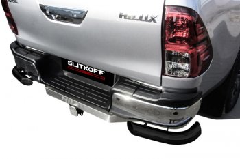 8 999 р. Защита заднего бампера Slitkoff (Ø 76 мм, уголки) Toyota Hilux AN120 1-ый рестайлинг (2017-2020) (Сталь с полимерным покрытием. Цвет: черный)  с доставкой в г. Керчь. Увеличить фотографию 2