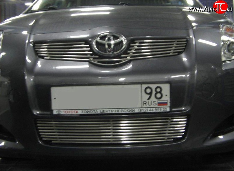 5 899 р. Декоративная вставка решетки радиатора Berkut Toyota Auris E150 хэтчбэк 5 дв. дорестайлинг (2006-2010)  с доставкой в г. Керчь