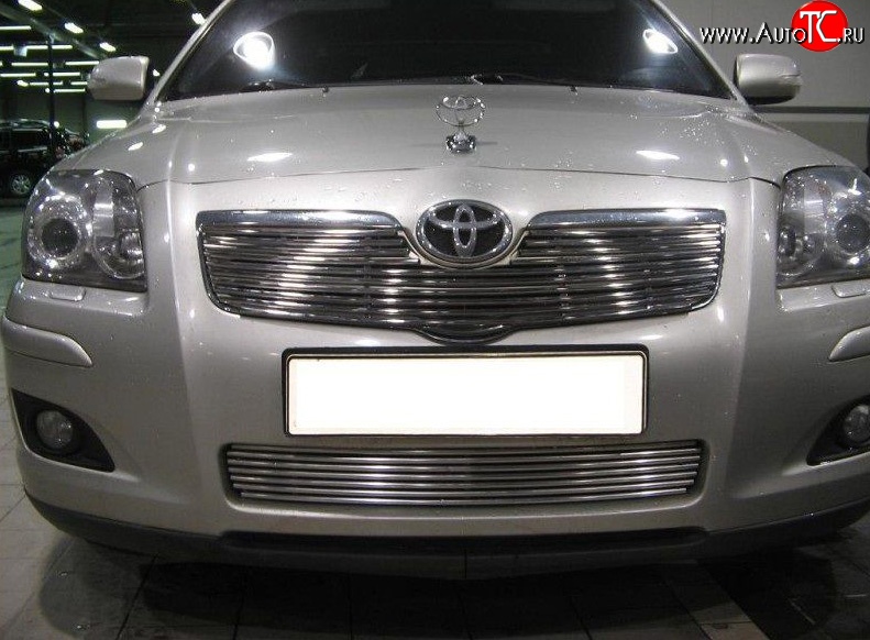 5 199 р. Декоративная вставка воздухозаборника Berkut Toyota Avensis T220 седан рестайлинг (2000-2003)  с доставкой в г. Керчь