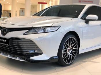 16 999 р. Накладка переднего бампера HEMMES  Toyota Camry  XV70 (2017-2021) дорестайлинг (неокрашенная)  с доставкой в г. Керчь. Увеличить фотографию 5