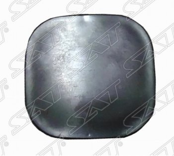 Заглушка буксировочного отверстия переднего бампера SAT Toyota Camry  XV50 (2011-2014) дорестайлинг