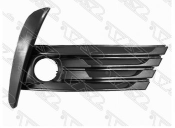 Правая вставка под противотуманную фару SAT Toyota Corolla  E180 (2016-2019) рестайлинг