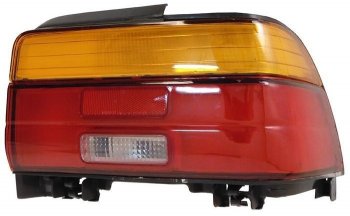 Правый фонарь SAT Toyota Corolla  E100 (1991-2002) седан