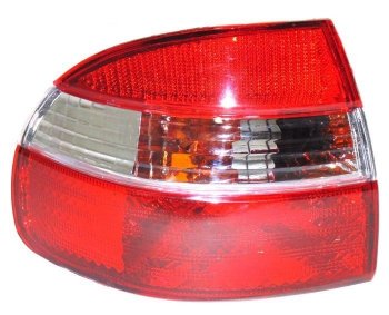Левый фонарь SAT Toyota Corolla  E110 (1997-2000) седан дорестайлинг