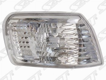 Правый указатель поворота (габарит) передний SAT (хрусталь) Toyota Corolla E110 универсал дорестайлинг (1997-2000)