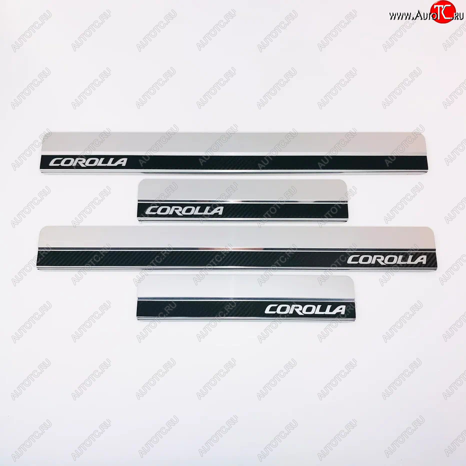 2 499 р. Накладки порожков салона INOX  Toyota Corolla  E210 (2018-2022) седан дорестайлинг, универсал дорестайлинг, хэтчбэк 5 дв. дорестайлинг (Нержавеющая сталь + карбон)  с доставкой в г. Керчь