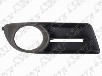 Правая рамка противотуманной фары SAT (к бамперу ST-TY28-000-E0) Toyota Corolla E120 седан дорестайлинг (2000-2004)