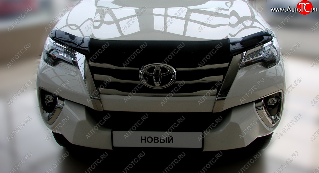 3 689 р. Дефлектор капота SIM Toyota Fortuner AN160 дорестайлинг (2015-2020)  с доставкой в г. Керчь