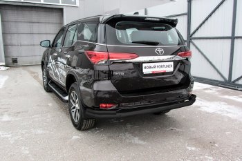Защита заднего бампера Slitkoff (Ø 76+42, двойная, уголки) Toyota Fortuner  AN160 (2015-2020) дорестайлинг (Сталь с полимерным покрытием. Цвет: черный)
